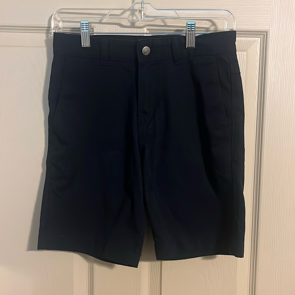 Volcom black shorts